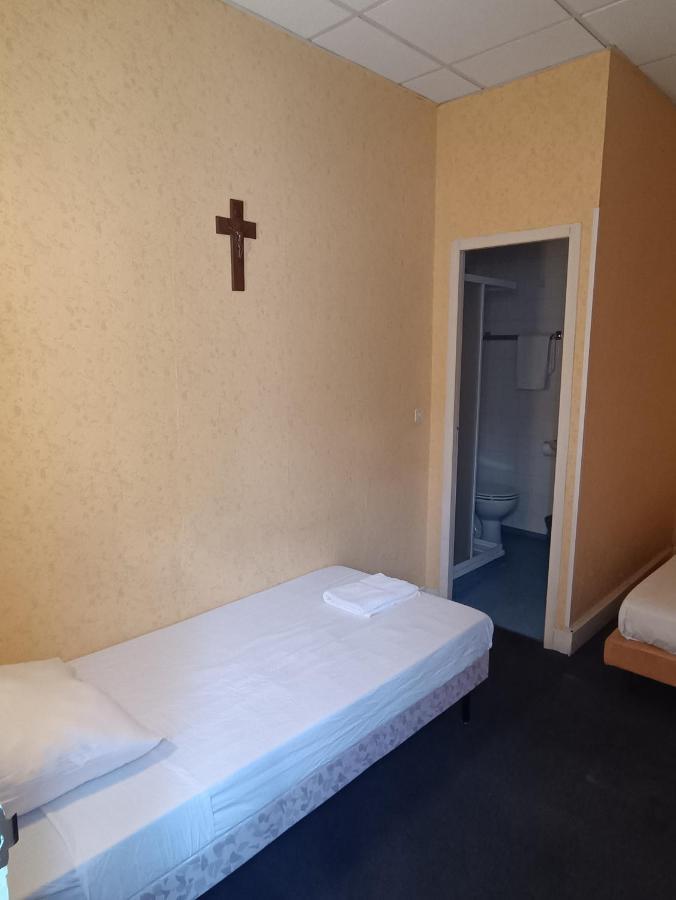 Chambre Chez Marie Et Didier 1 Minute A Pied Du Sanctuaire De לורדה מראה חיצוני תמונה